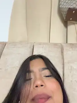 Snapshot of emily_morgam chatting on July 20, 9:56 am emily morgam online show from July 20, 9:56 am