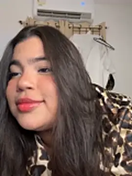 Snapshot of emily_morgam chatting on July 22, 9:28 pm emily morgam online show from July 22, 9:28 pm