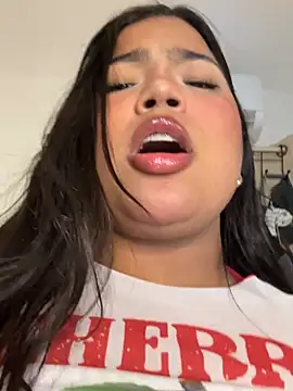 Snapshot of emily_morgam chatting on July 26, 4:53 am emily morgam online show from July 26, 4:53 am