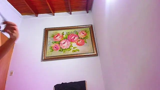 emilyyrouse online show from August 5, 11:02 am