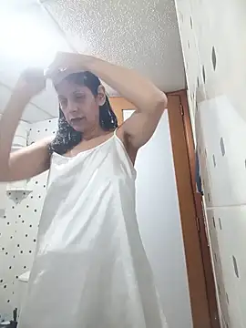 Samantha01 Rosse01 online show from June 1, 1:51 am