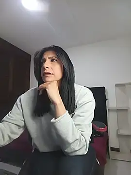 Samantha01 Rosse01 online show from June 13, 1:53 pm