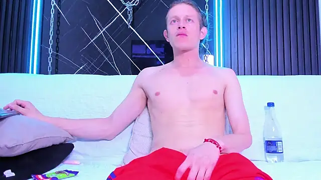 AnthonyStone  online show from June 9, 8:31 pm