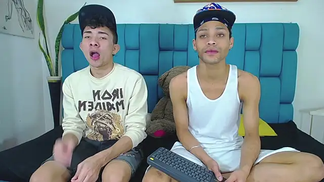 STRANGER BOYS online show from June 19, 11:41 pm