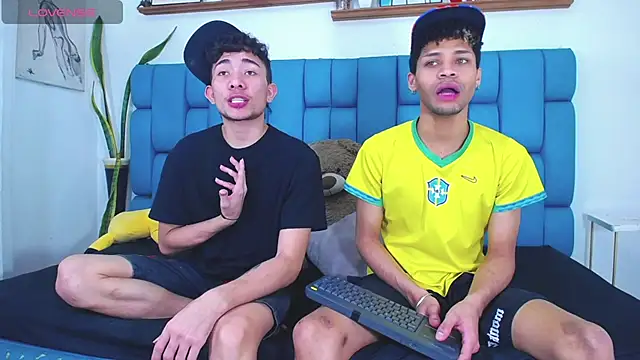 STRANGER BOYS online show from July 2, 11:22 pm