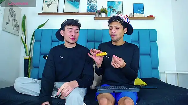 STRANGER BOYS online show from July 4, 11:22 pm