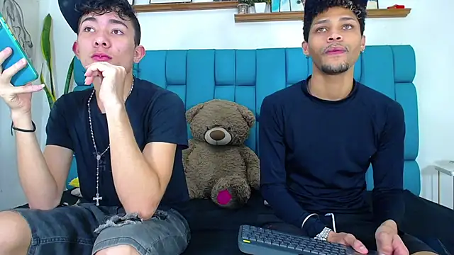 STRANGER BOYS online show from July 11, 11:06 pm