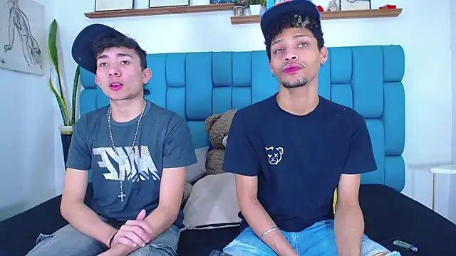 STRANGER BOYS online show from July 14, 11:10 pm