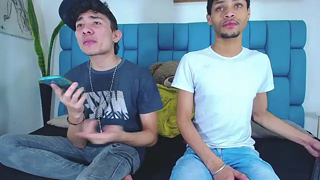STRANGER BOYS online show from July 15, 11:21 pm