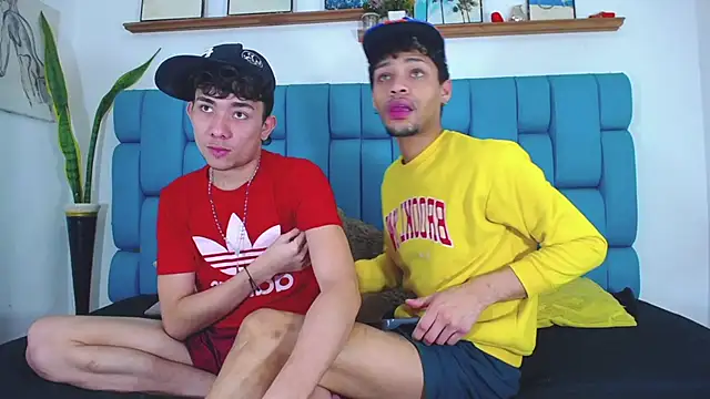 STRANGER BOYS online show from July 16, 11:33 pm
