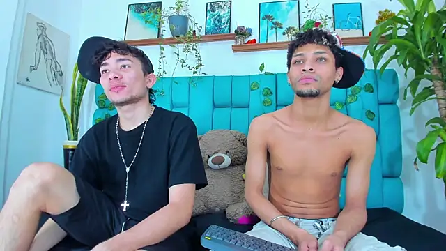 STRANGER BOYS online show from July 23, 11:35 pm