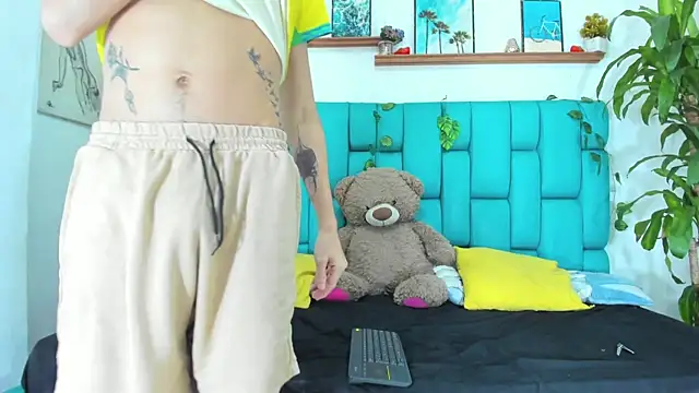 STRANGER BOYS online show from July 27, 11:23 pm