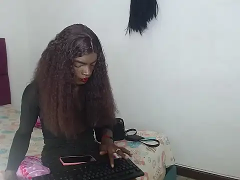 Snapshot of kenia_nihiara chatting on June 7, 6:17 am kenia nihiara online show from June 7, 6:17 am