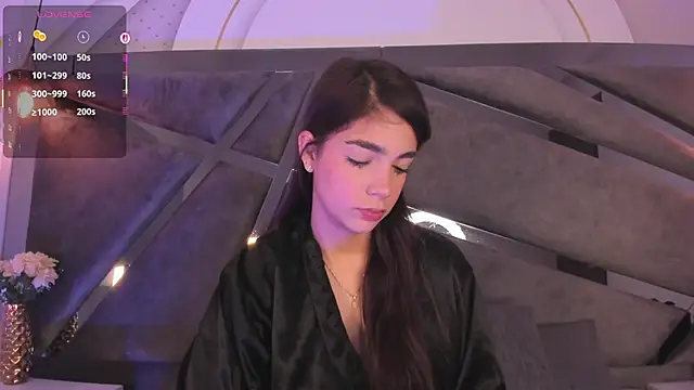 Snapshot of Bella_Fiorelli chatting on June 10, 11:53 am Bella Fiorelli online show from June 10, 11:53 am