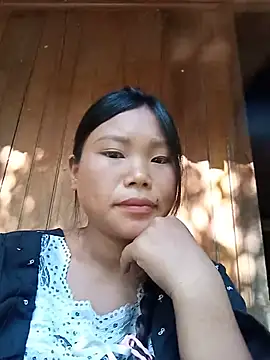 Snapshot of Nhinhi_su chatting on July 21, 12:57 am Nhinhi su online show from July 21, 12:57 am