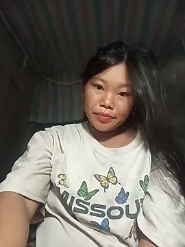 Snapshot of Nhinhi_su chatting on July 23, 9:13 pm Nhinhi su online show from July 23, 9:13 pm