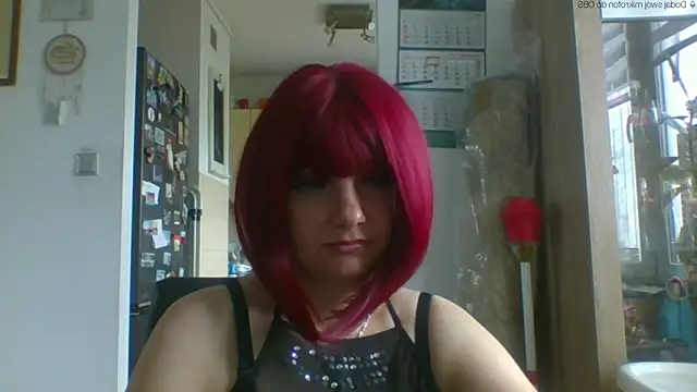 Snapshot of MeganFlirt chatting on June 5, 10:10 am MeganFlirt online show from June 5, 10:10 am