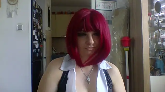 Snapshot of MeganFlirt chatting on June 9, 10:27 am MeganFlirt online show from June 9, 10:27 am