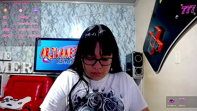 Snapshot of Xander_Taylor__ chatting on June 6, 3:11 am Xander Taylor online show from June 6, 3:11 am