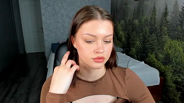 Snapshot of Maya-Mimi chatting on June 11, 2:53 am Maya-Mimi online show from June 11, 2:53 am