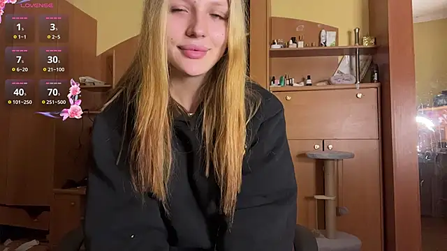 xXMelanieseXx online show from June 20, 4:54 pm