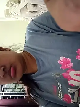 Snapshot of Neha-71 chatting on June 4, 3:07 pm Neha-71 online show from June 4, 3:07 pm
