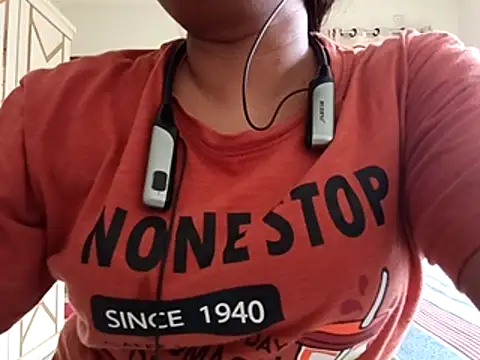Snapshot of Neha-71 chatting on June 11, 2:53 am Neha-71 online show from June 11, 2:53 am