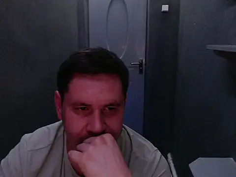 Snapshot of Max_Marlyn chatting on May 28, 4:59 pm Max Marlyn online show from May 28, 4:59 pm