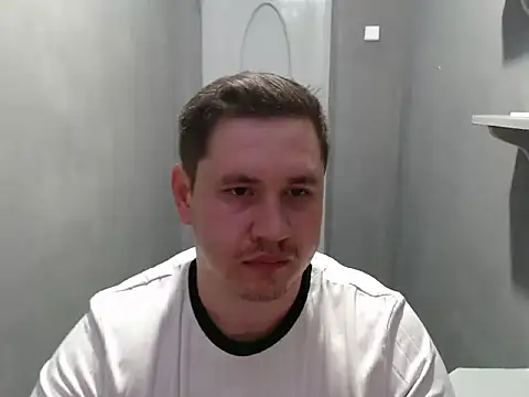 Snapshot of Max_Marlyn chatting on May 30, 5:48 am Max Marlyn online show from May 30, 5:48 am