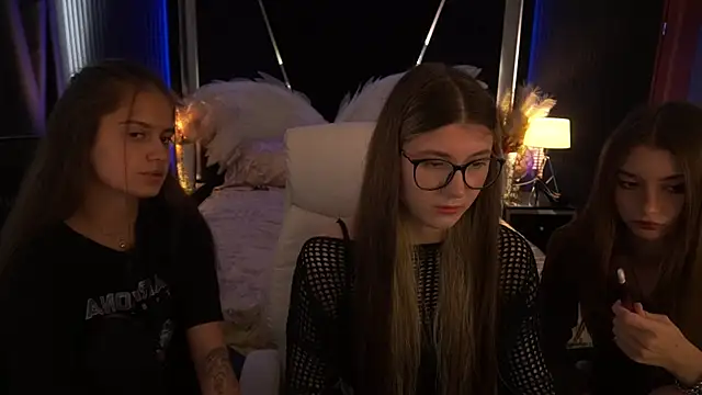 Dark Brii online show from July 15, 5:45 am