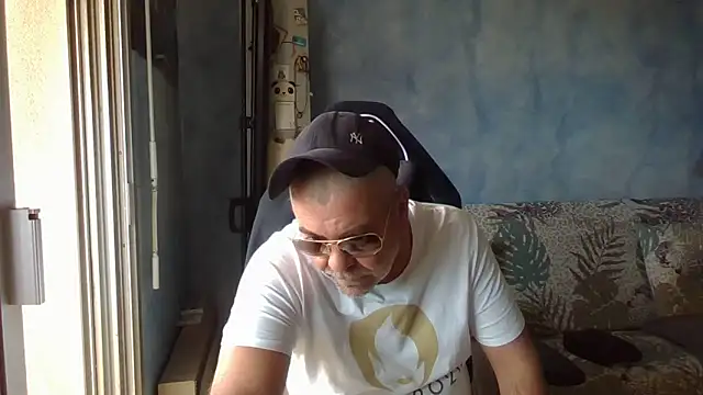 panda 06200 online show from June 10, 11:53 am