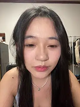 Snapshot of summer-a chatting on June 3, 5:07 pm summer-a online show from June 3, 5:07 pm