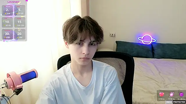 Snapshot of _Milway_ chatting on August 8, 11:34 am Milway online show from August 8, 11:34 am