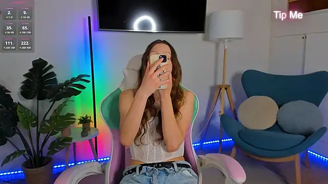 Sofi  Honey online show from June 10, 5:39 am