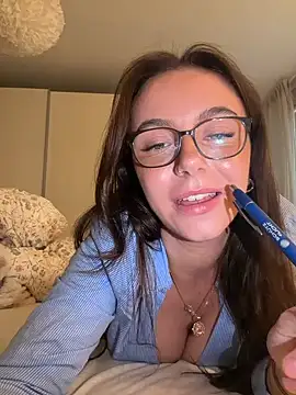 Cherry-Bean online show from July 28, 5:23 pm