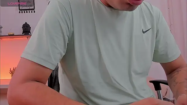 DamianBlazze online show from June 2, 1:57 pm