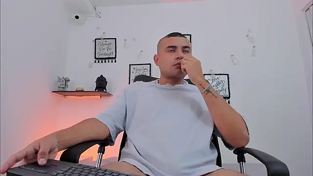 DamianBlazze online show from June 16, 11:46 am