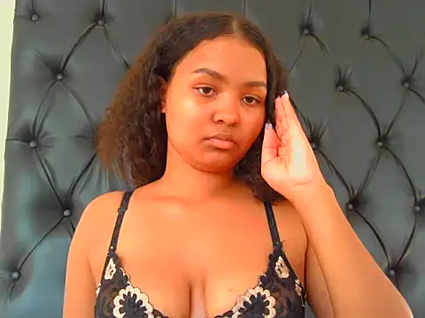 Snapshot of indianaphrodite1 chatting on June 2, 6:37 am indianaphrodite1 online show from June 2, 6:37 am