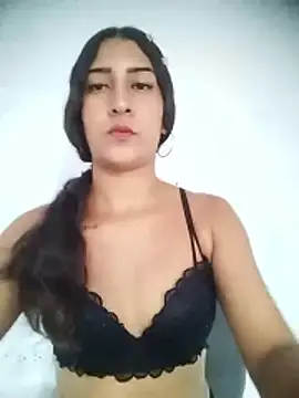 Snapshot of ScarletLovee_ chatting on June 1, 8:43 pm ScarletLovee online show from June 1, 8:43 pm