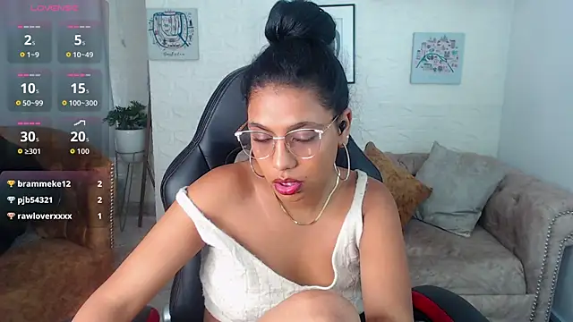 luna sweet tk online show from June 3, 2:33 pm