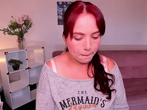Snapshot of Miss_serena chatting on June 18, 8:46 pm Miss serena online show from June 18, 8:46 pm