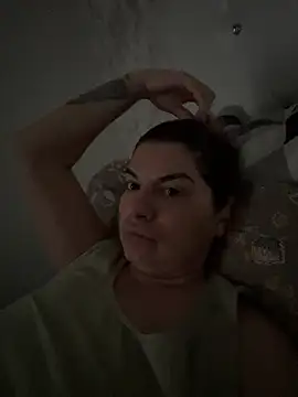 Snapshot of evaxxxcurvyxxx chatting on June 9, 1:01 pm evaxxxcurvyxxx online show from June 9, 1:01 pm