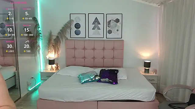 LilMoon  online show from July 30, 2:27 pm
