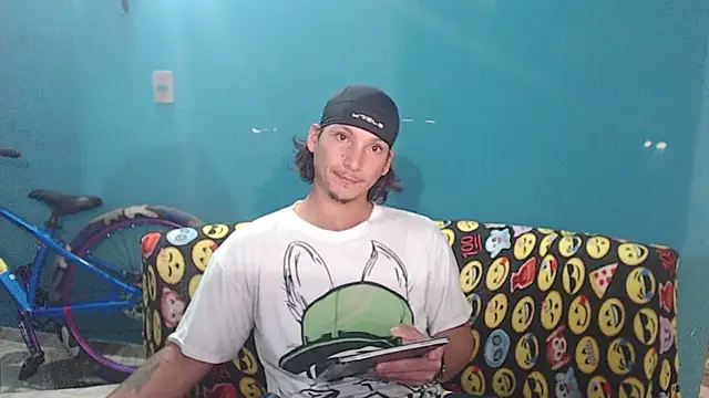 MrKingsaintx online show from June 17, 1:08 am