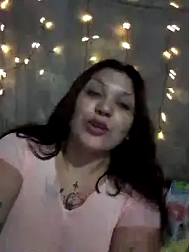 Snapshot of juliial chatting on May 28, 8:28 pm juliial online show from May 28, 8:28 pm