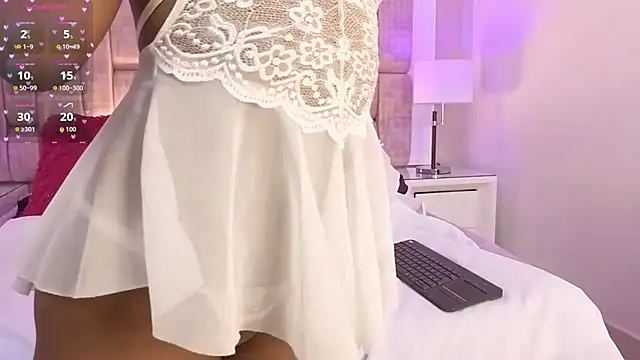 CarlaHilton online show from June 11, 8:07 pm