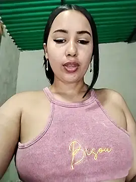 Snapshot of shantall_cute chatting on June 3, 6:13 pm shantall cute online show from June 3, 6:13 pm