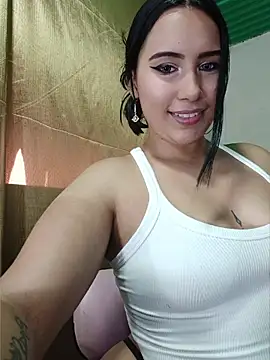 Snapshot of shantall_cute chatting on June 12, 7:02 pm shantall cute online show from June 12, 7:02 pm