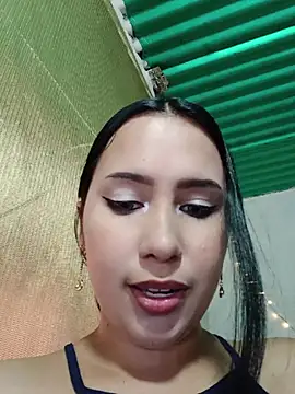 Snapshot of shantall_cute chatting on June 17, 7:15 pm shantall cute online show from June 17, 7:15 pm