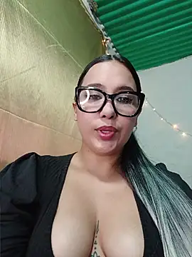 shantall cute online show from July 27, 9:11 pm